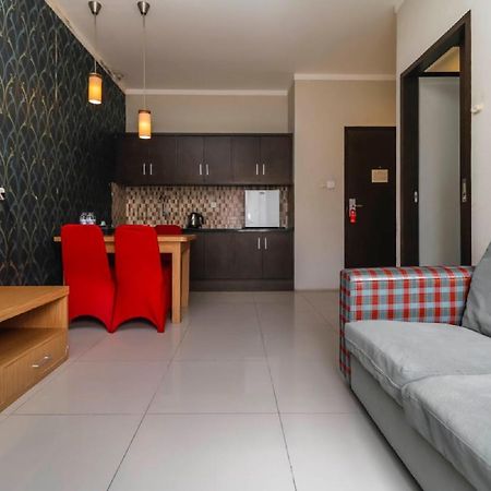 Reddoorz Plus Near Pantai Losari Макасар Экстерьер фото