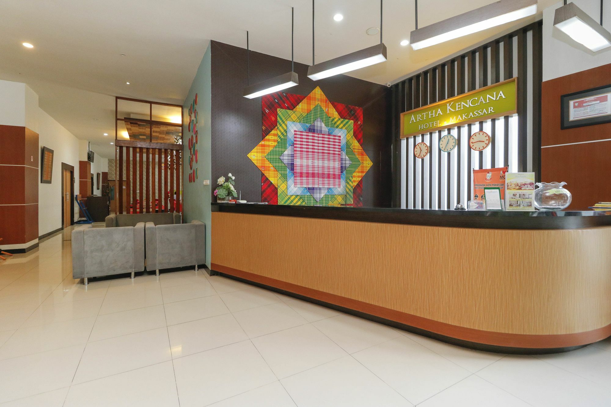 Reddoorz Plus Near Pantai Losari Макасар Экстерьер фото
