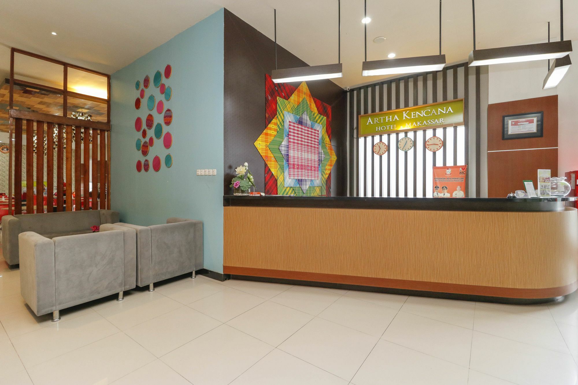 Reddoorz Plus Near Pantai Losari Макасар Экстерьер фото
